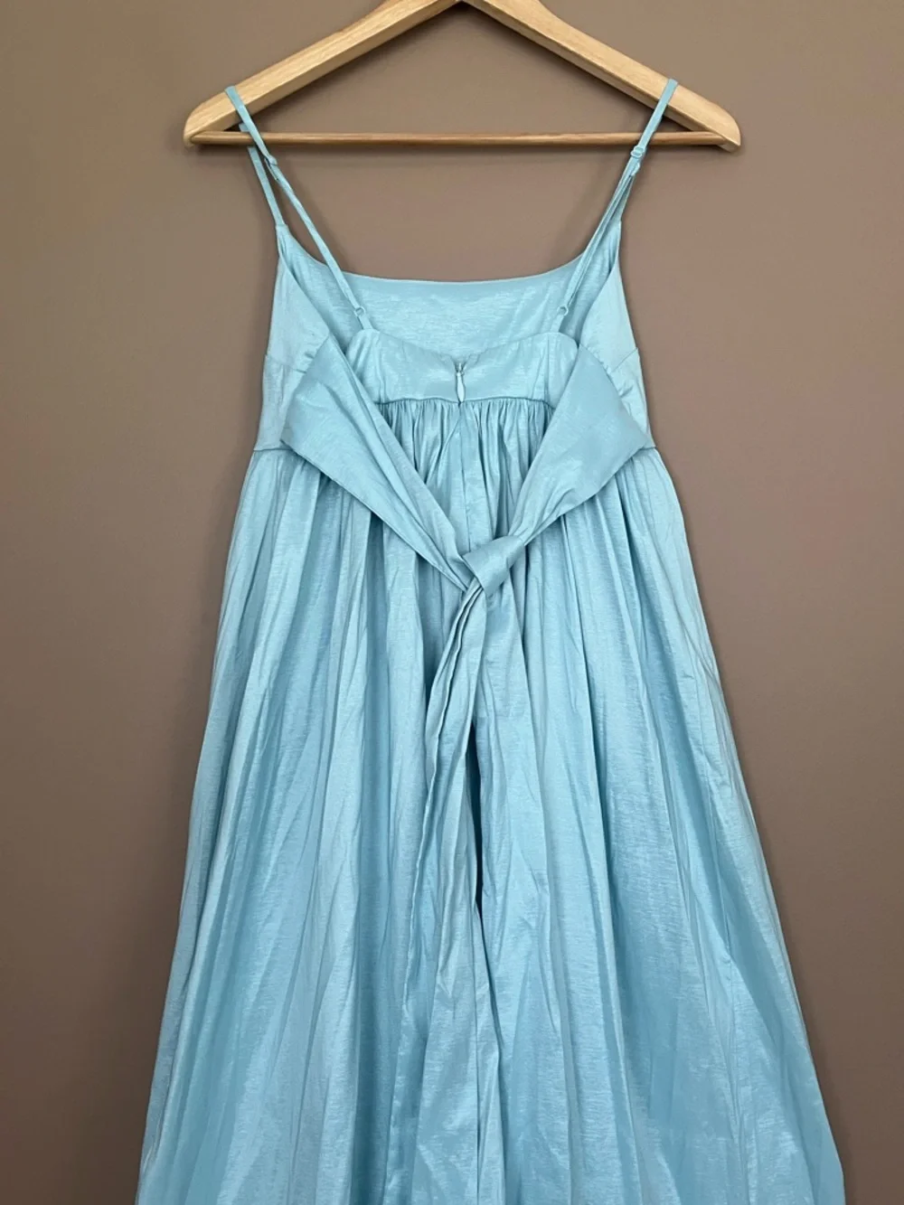 {Abercrombie & Fitch} Bow-Back Taffeta Maxi Dress in Blue - Womens Small - NWT